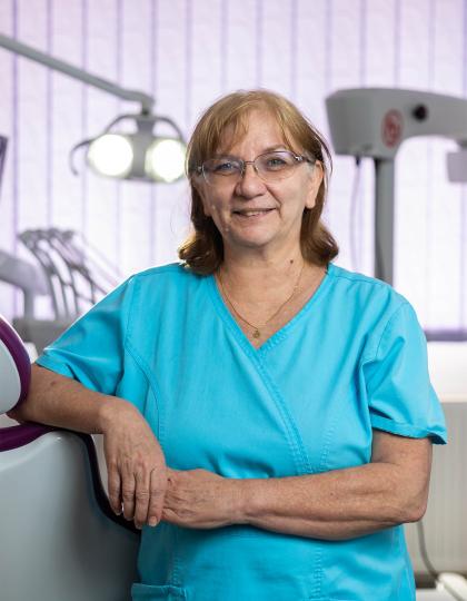 Dr. Kutvölgyi Ida - Dental Specialist & Soft Laser Therapy Expert
