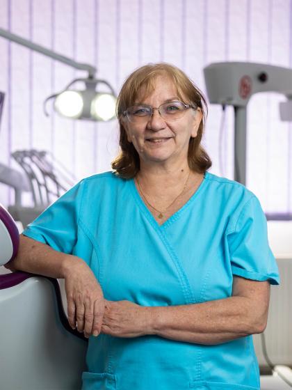 Dr. Kutvölgyi Ida - Dental Specialist & Soft Laser Therapy Expert